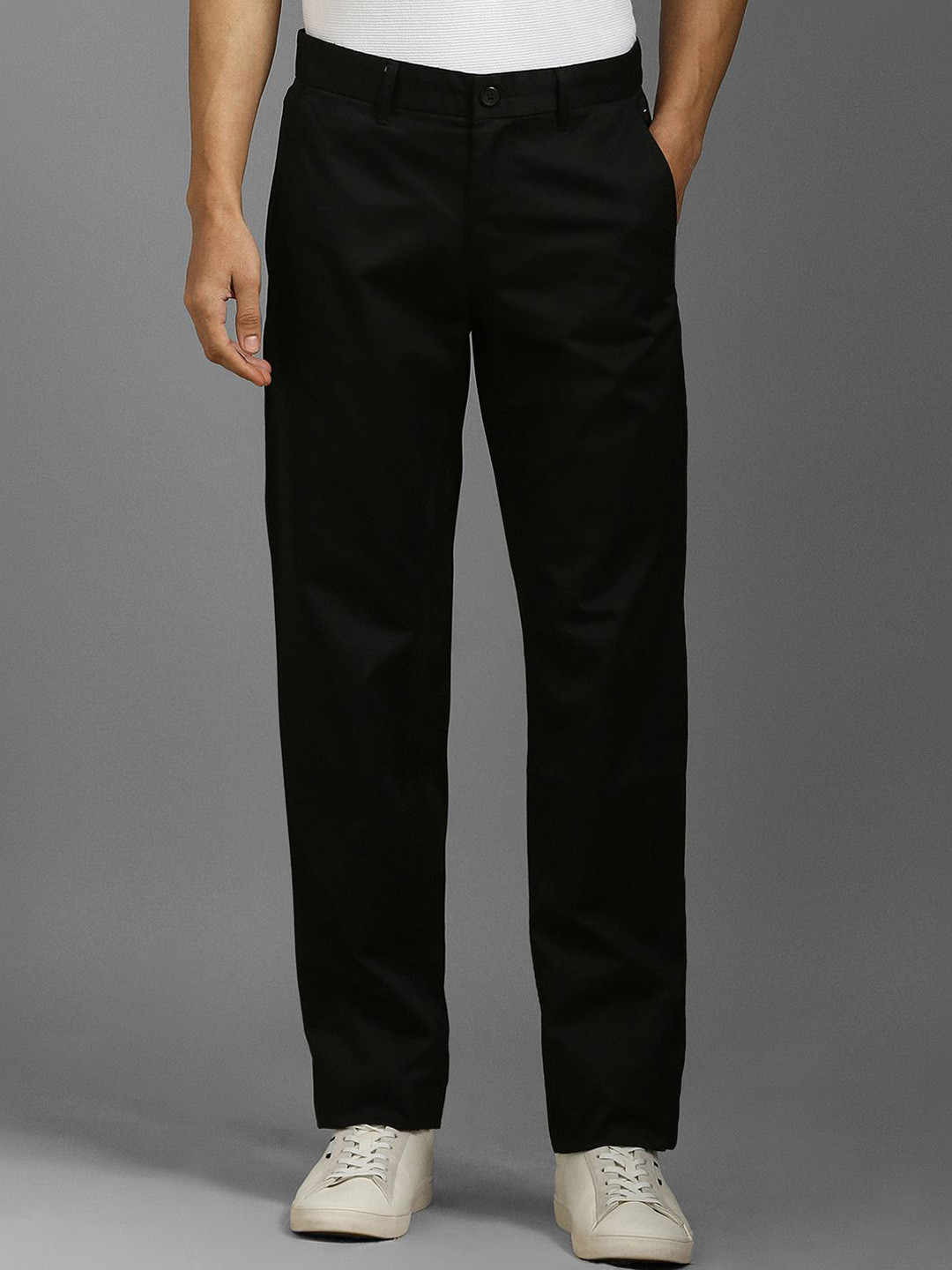 

Louis Philippe Sport Men Cotton Tapered Fit Mid-Rise Trousers, Black