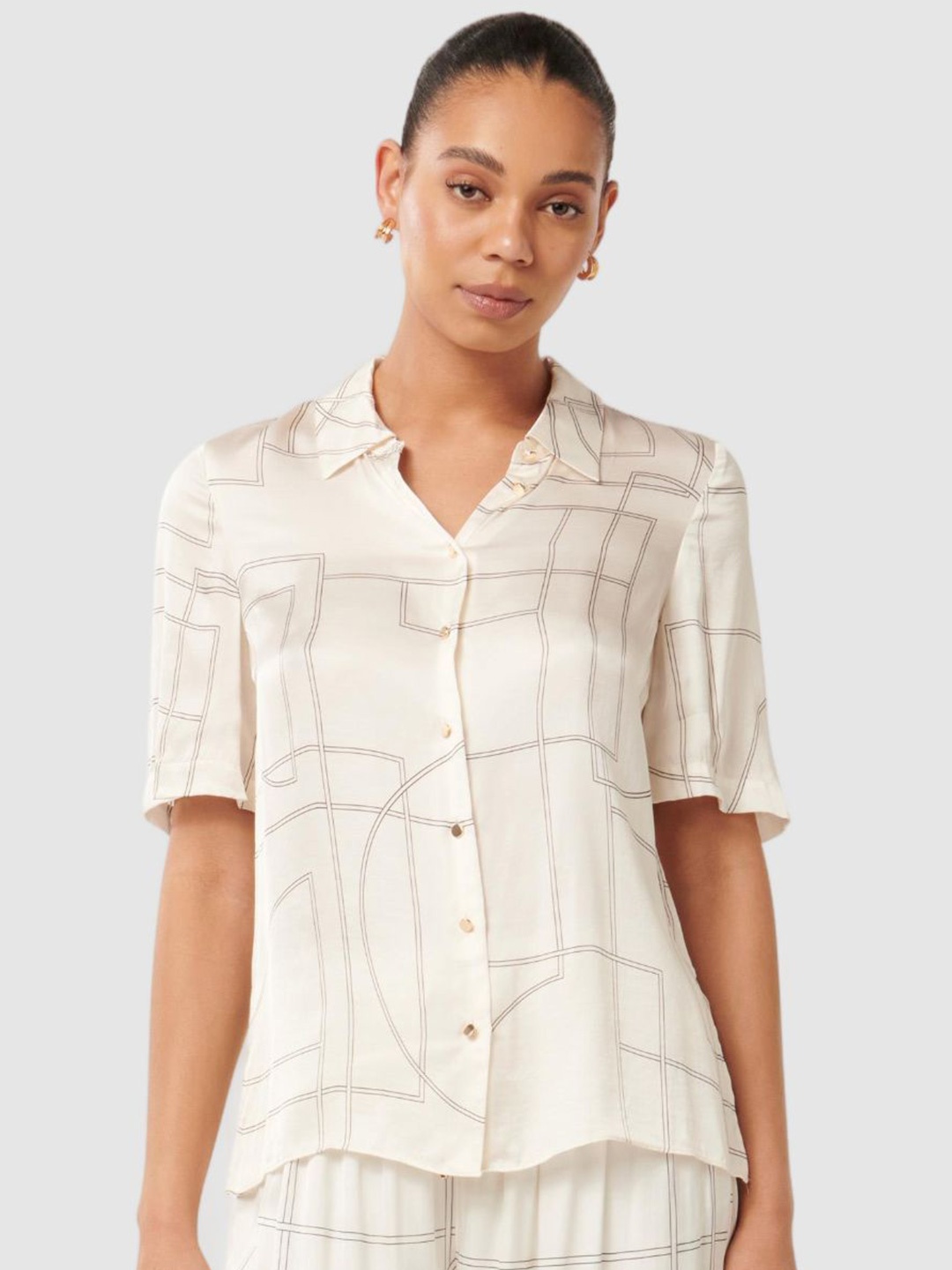 

Forever New Women Classic Spread Collar Abstract Printed Casual Shirt, Cream