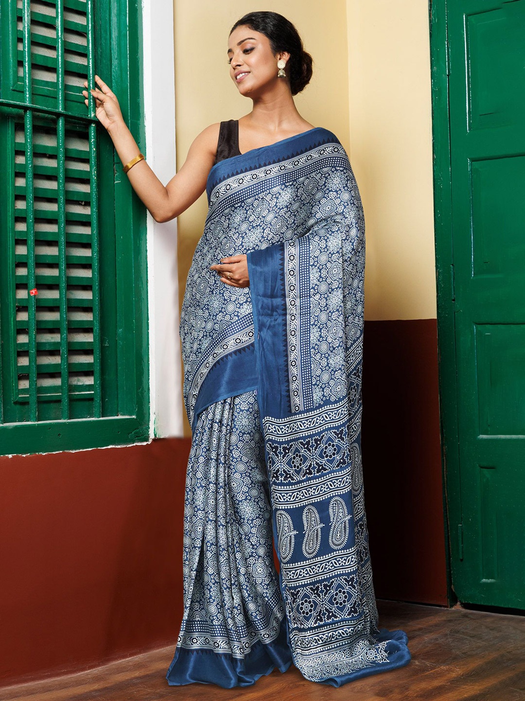 

Unnati Silks Ethnic Motifs Printed Pure Silk Saree, Blue