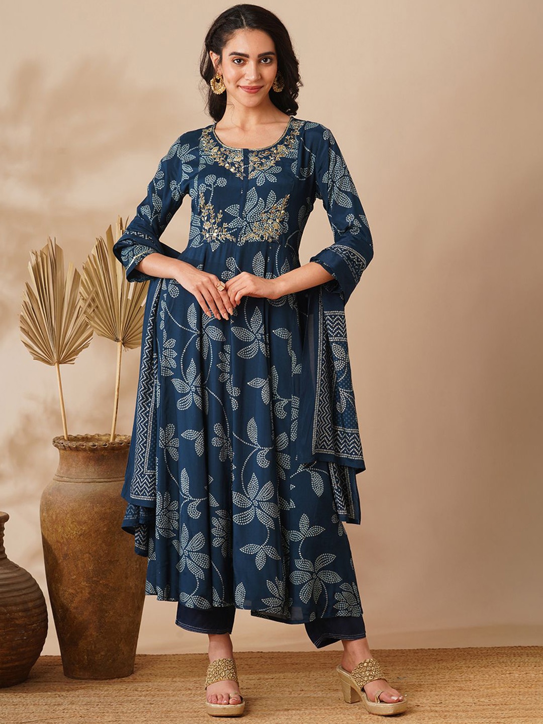 

FASHOR Floral Printed Regular A-Line Kurta with Trousers & Dupatta, Blue