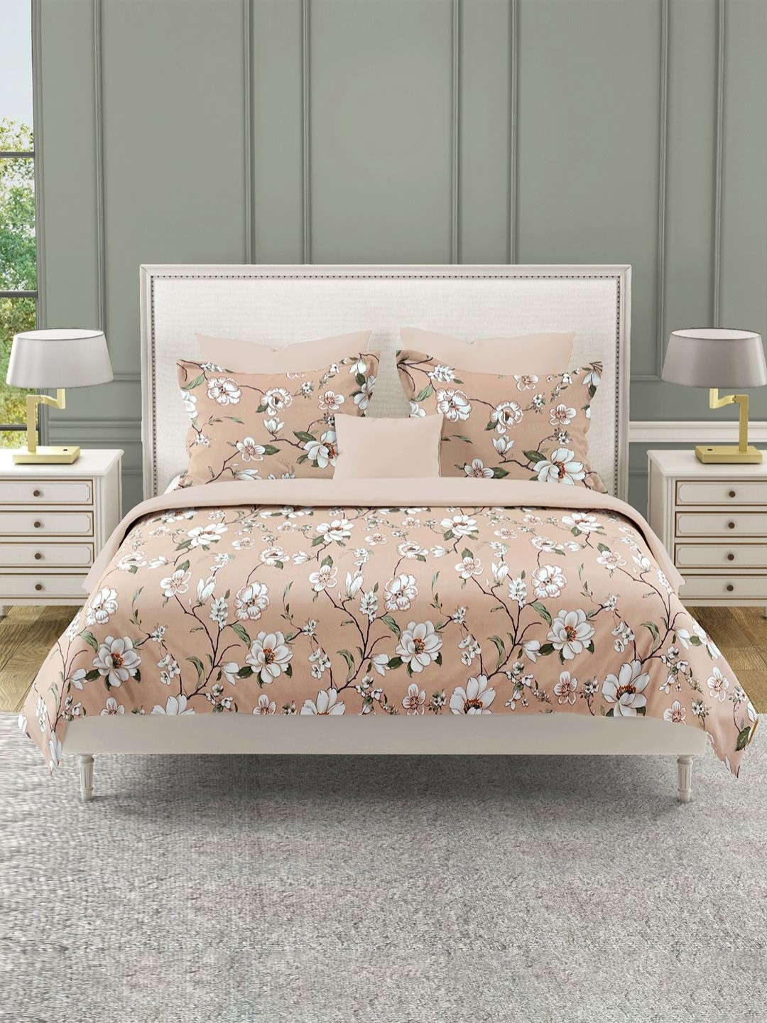

SWAYAM Ananda Beige & White Floral 210 TC Pure Cotton Queen Bedsheet Set- 1.8 m x 1.9 m