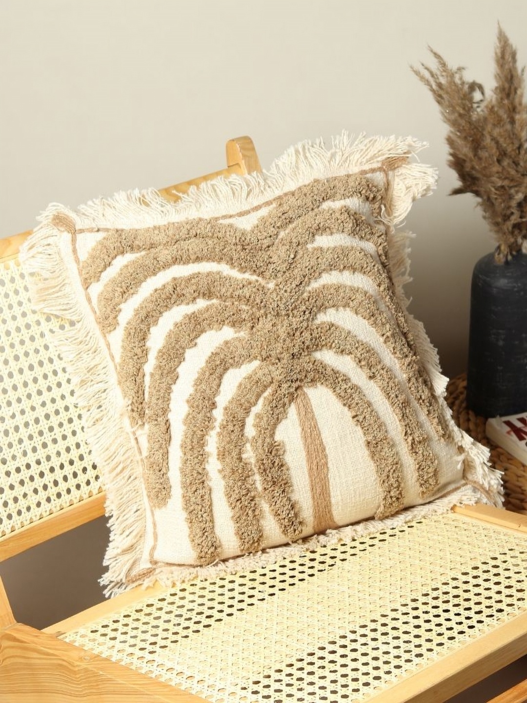 

Art Avenue Beige & Cream-Coloured Embroidered Cotton Square Cushion Covers