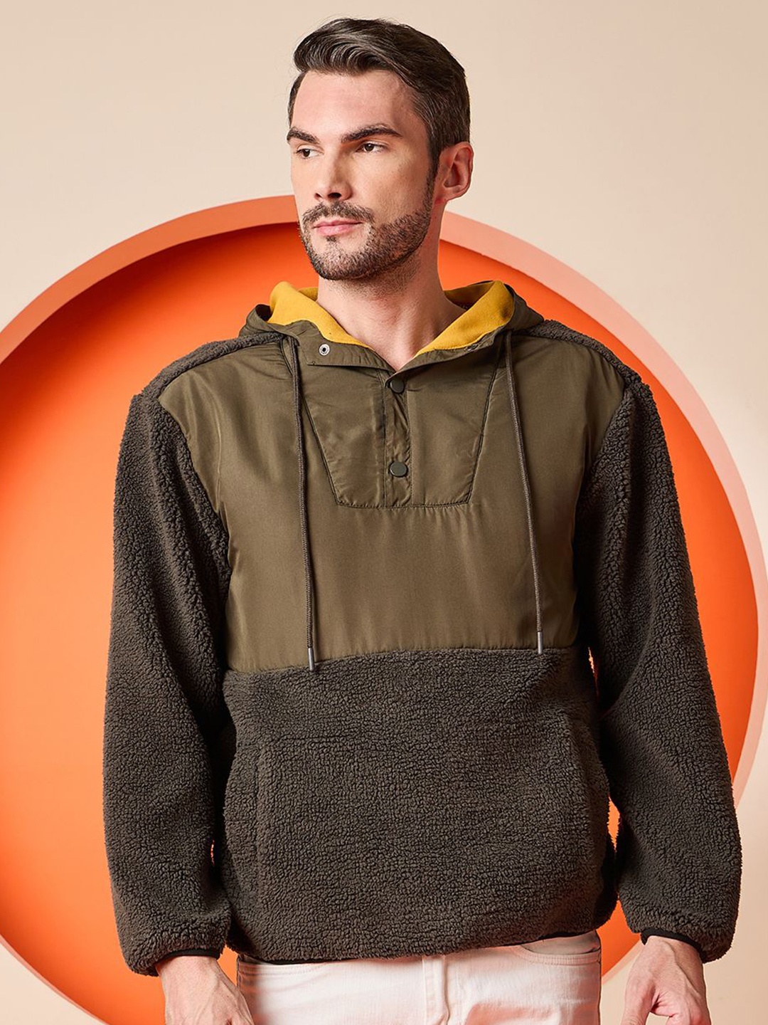 

Club York Men Colourblocked Hooded Long Sleeves Casual Pullover Sweatshirt, Black