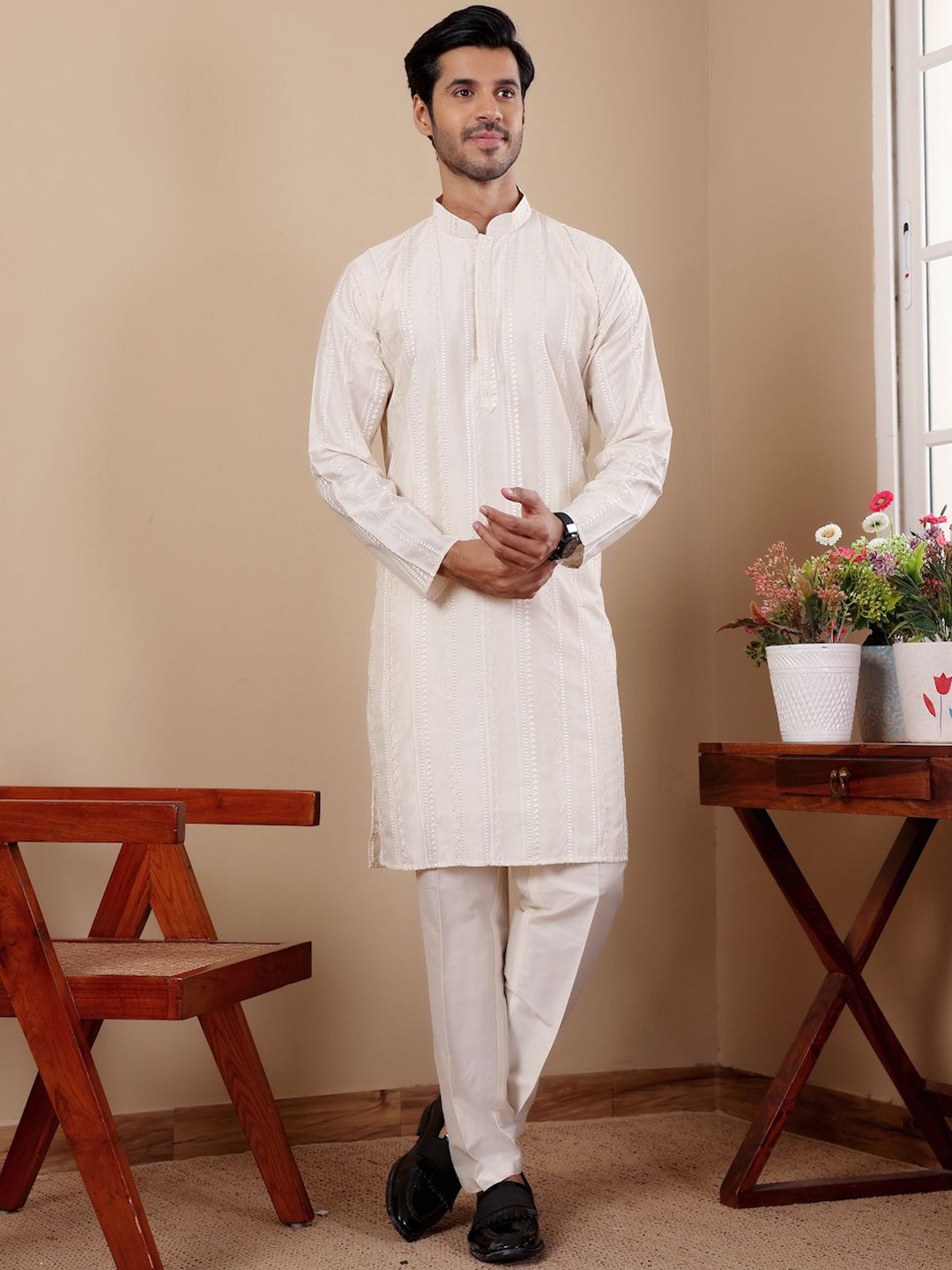 

Rawayi Striped Mandarin Collar Zari Straight Kurta, Off white