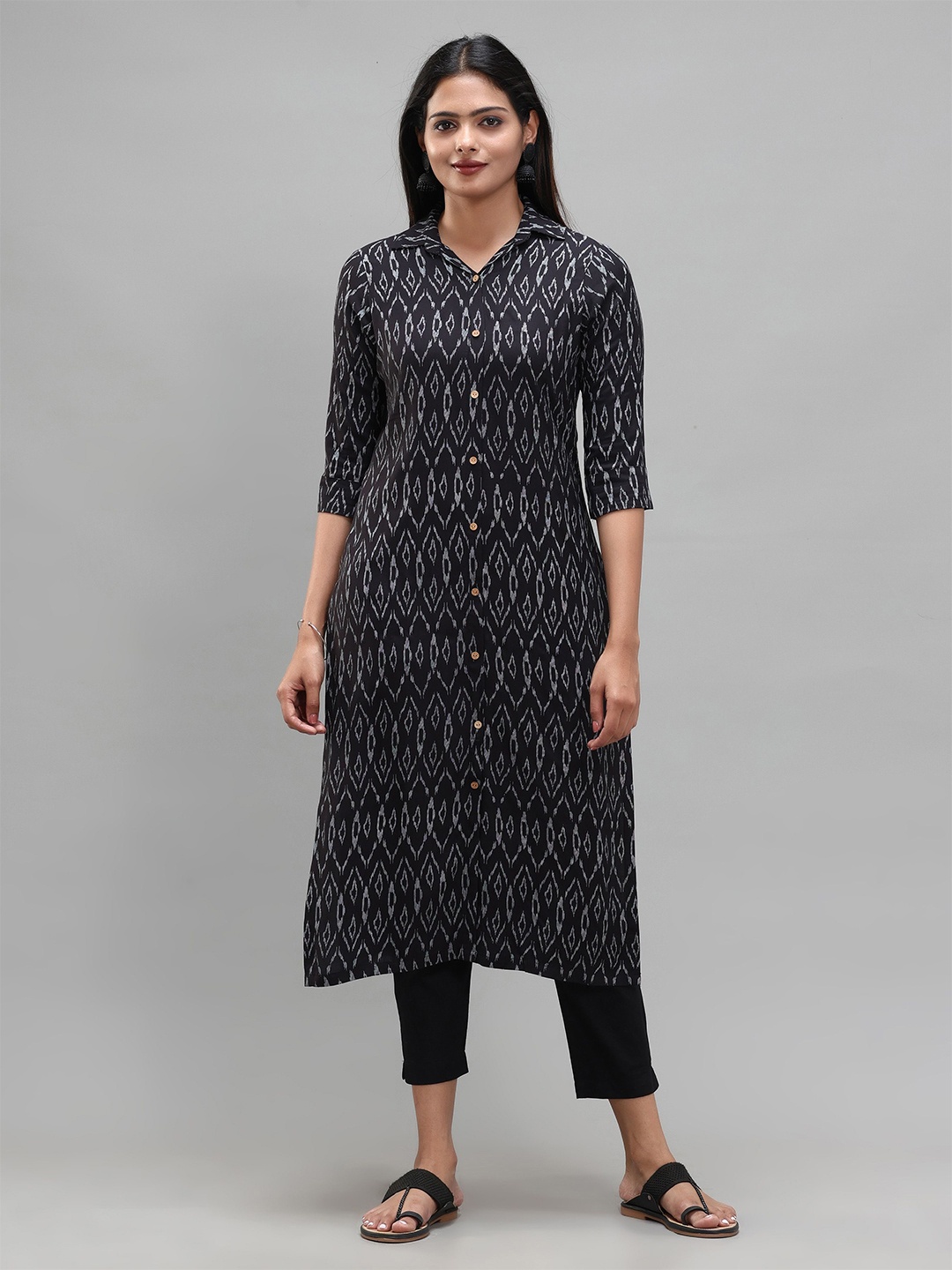

Vismay Women Geometric Printed Shirt Collar Kurta, Black