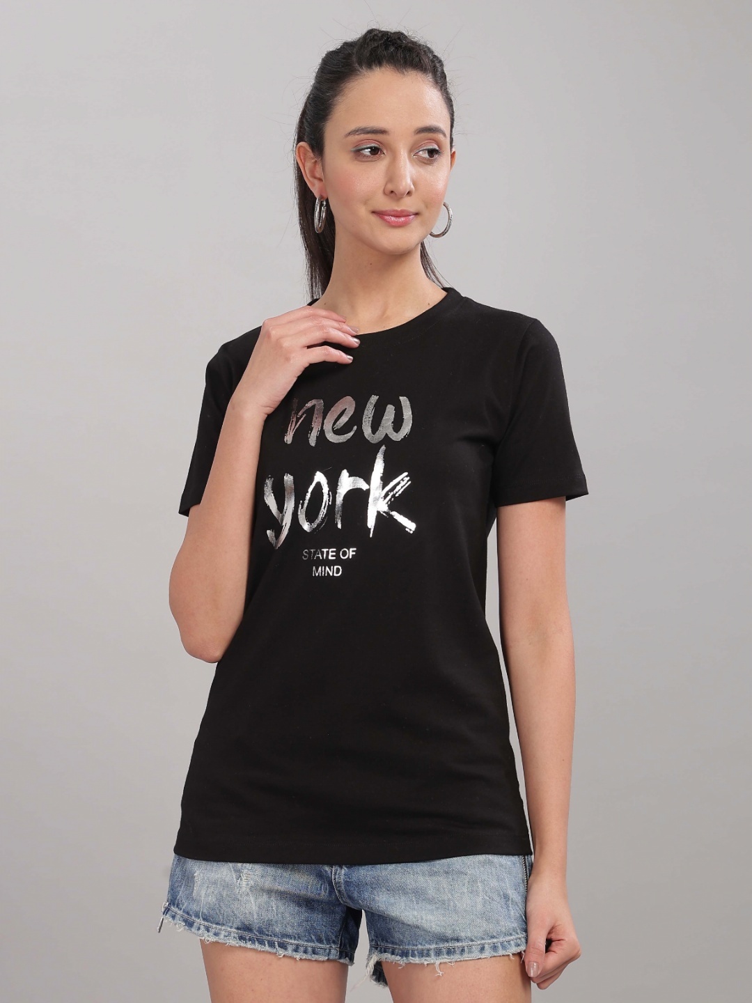 

HEYLAY Women Printed Drop-Shoulder Sleeves Pure Cotton Applique T-shirt, Black