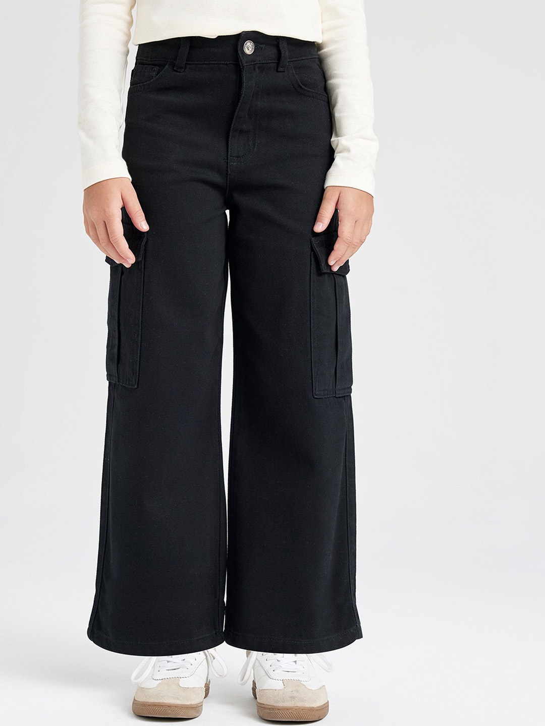 

DeFacto Girls Regular Fit Cotton Cargos Trousers, Na