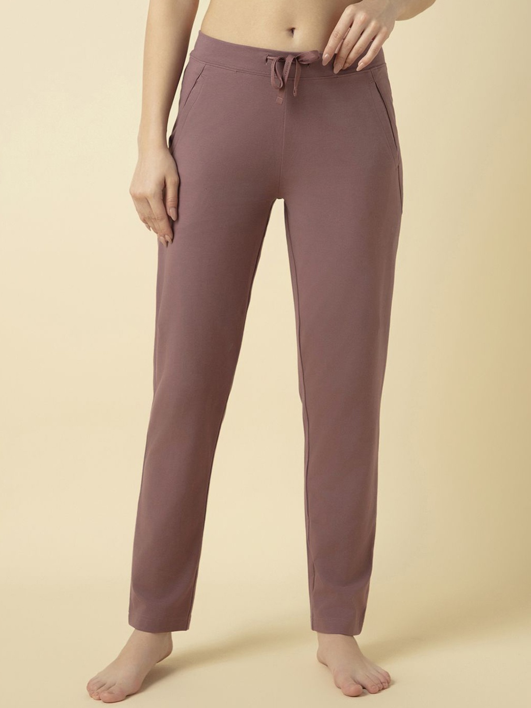 

Van Heusen Women Smart Tech+ Stain Release Lounge Pant, Mauve