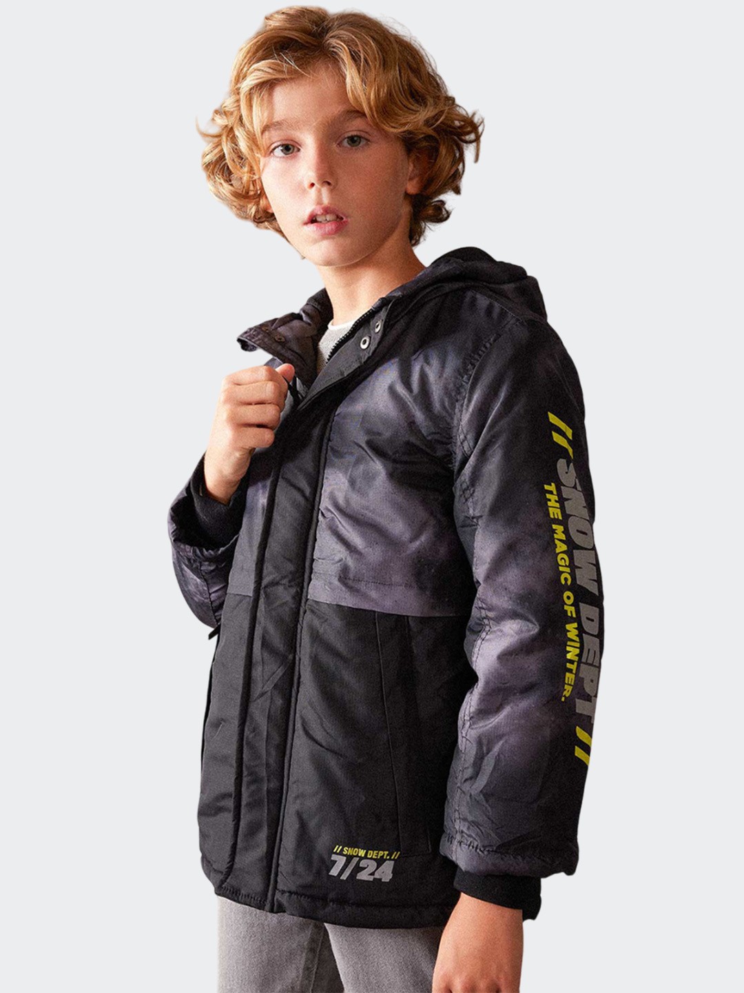 

DeFacto Boys Camouflage Longline Padded Jacket, Na