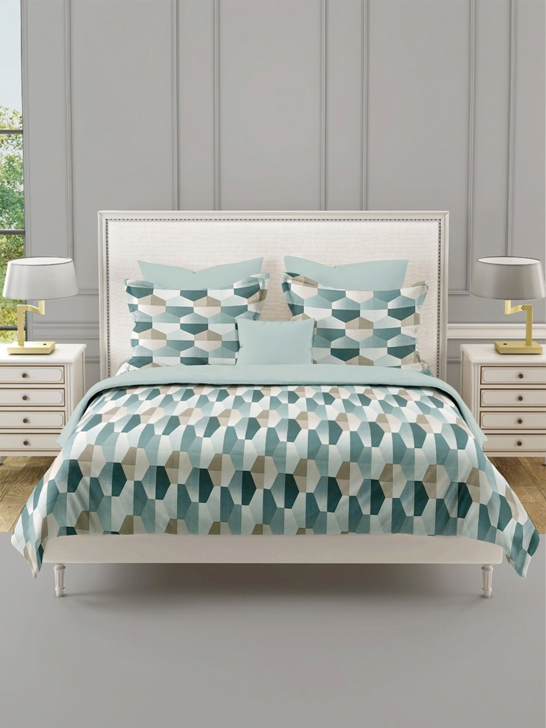 

SWAYAM Ananda Green Geometric 210 TC Pure Cotton King Bedsheet Set- 2.28 m x 2.73m