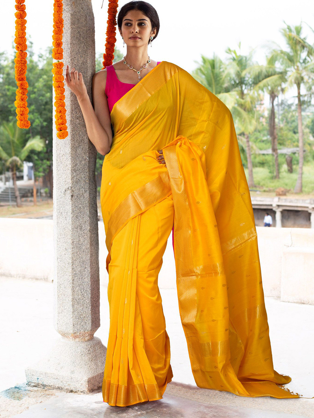 

Unnati Silks Woven Design Zari Handloom Maheshwari Saree, Yellow