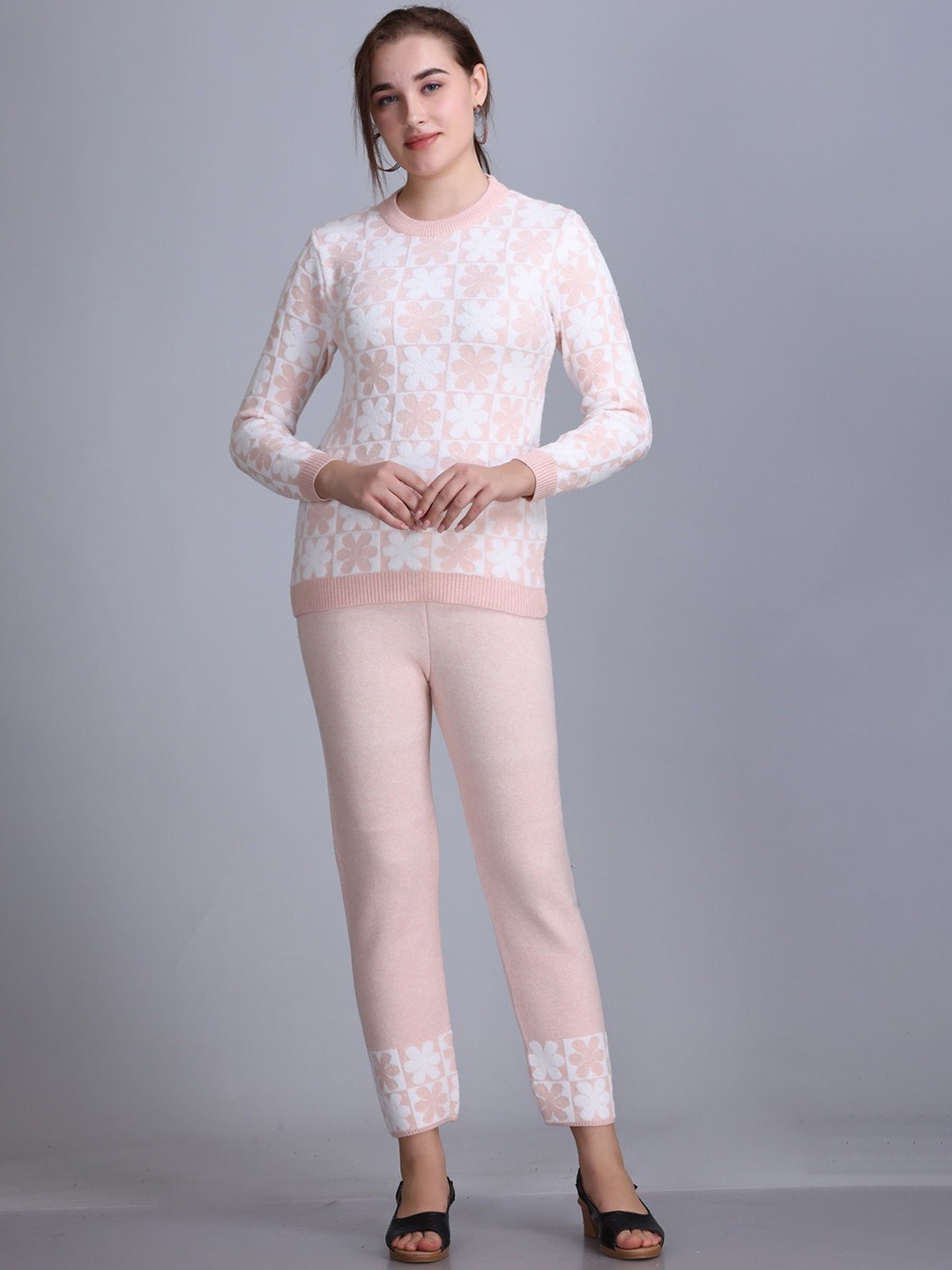 

MONTREX Self Design Woolen Knitted Top & Trouser, Pink