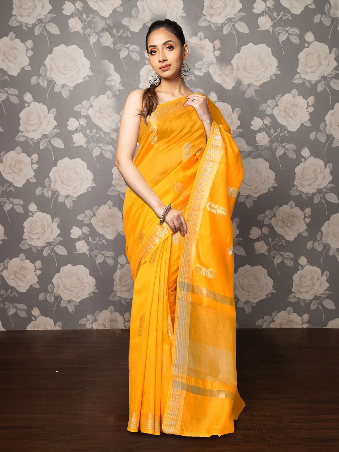 

Unnati Silks Woven Design Zari Handloom Uppada Saree, Yellow