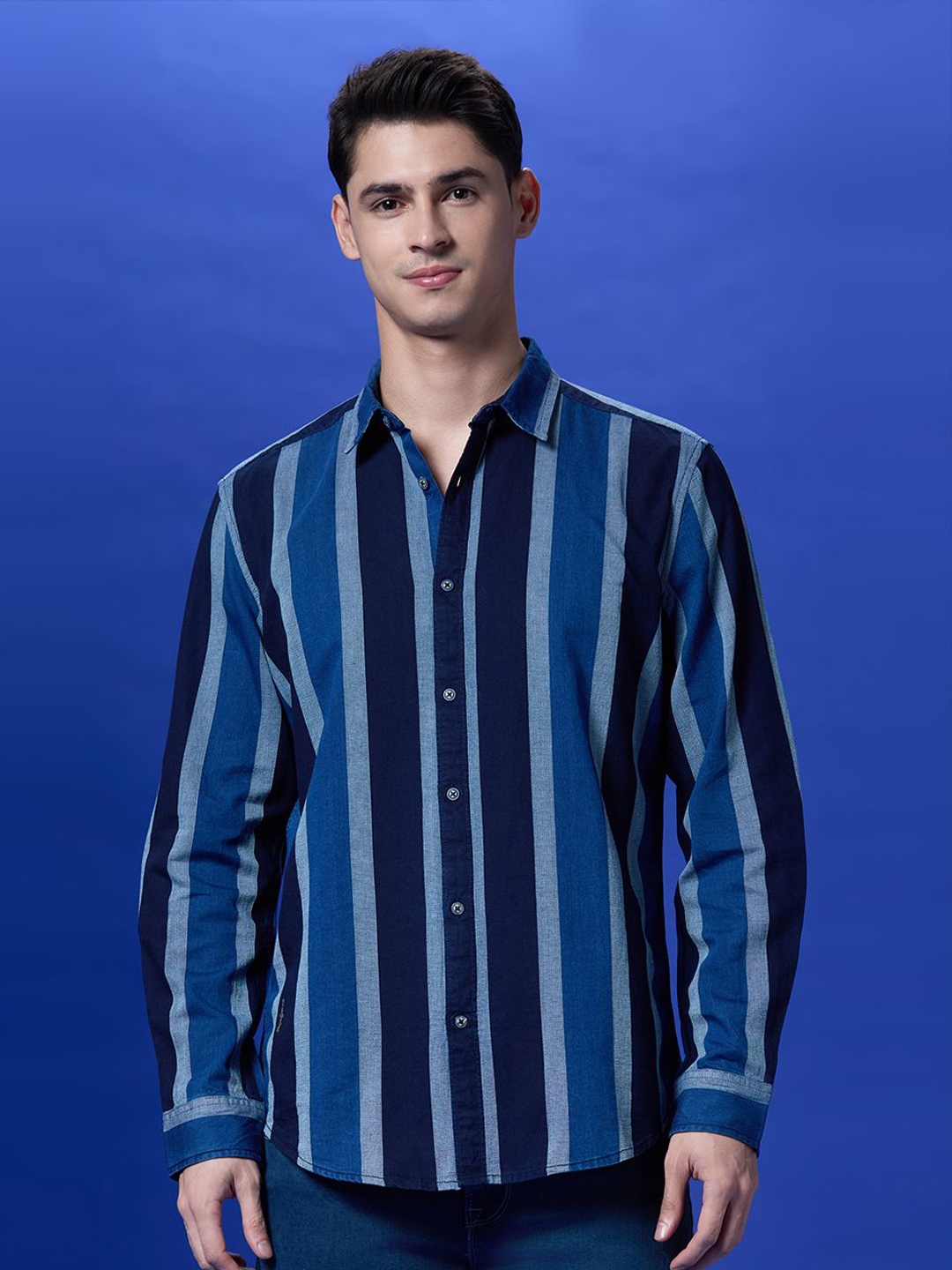 

Pepe Jeans Men Opaque Striped Casual Shirt, Blue