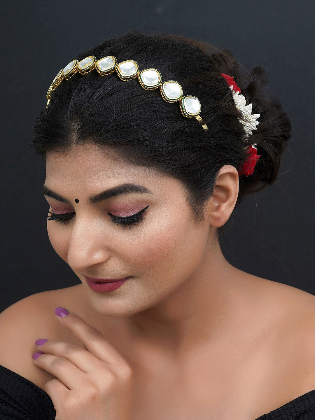 

ahoora Women Embellished Hairband, Gold