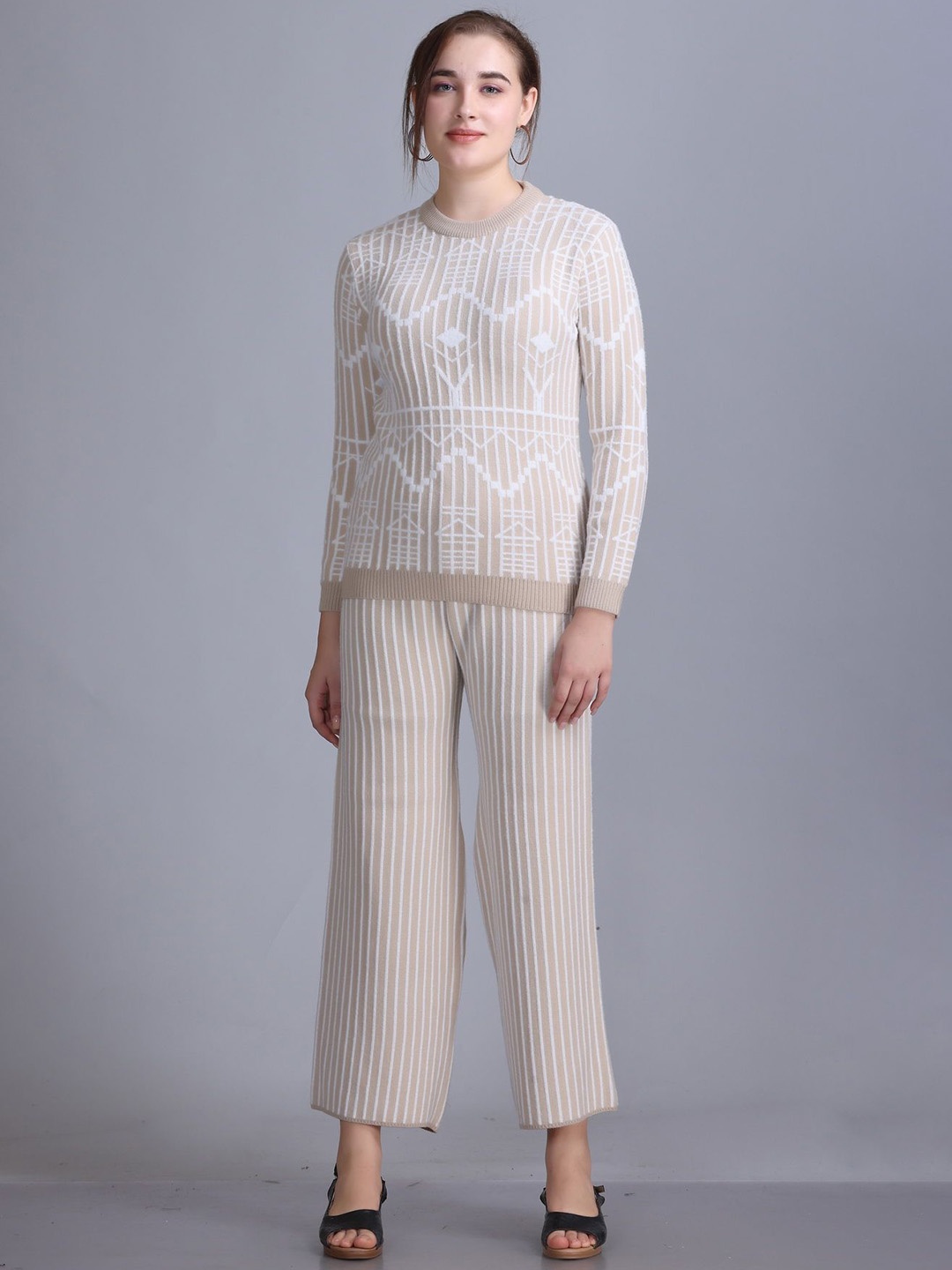 

MONTREX Self Design Woolen Knitted Top & Trouser, White