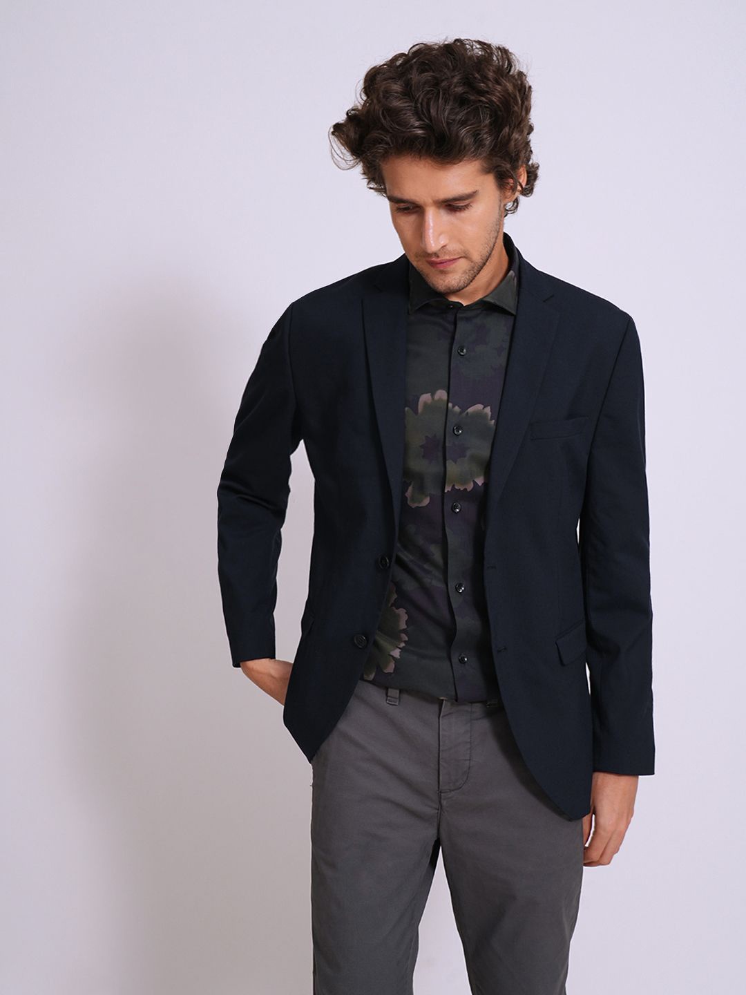 

SELECTED Men Spread Collar Floral Printed Cotton Slim Fit Casual Shirt, Black