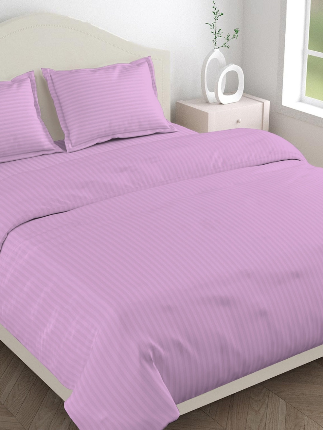 

Star Weaves Purple Striped 300 TC Cotton King Fitted Bedsheet Set 1.82 m x 1.82m