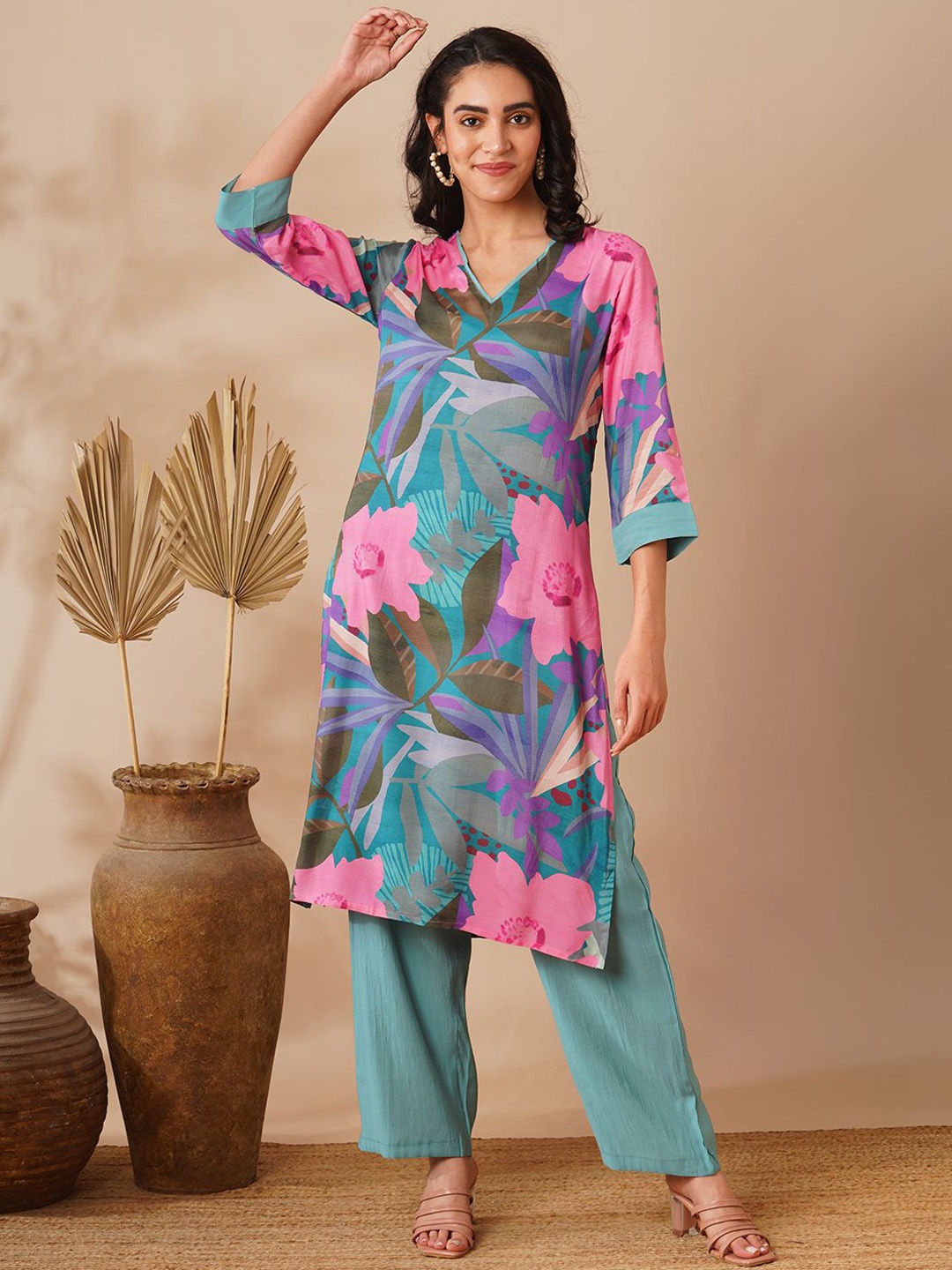 

FASHOR Floral Printed Straight Kurta with Trouser, Blue