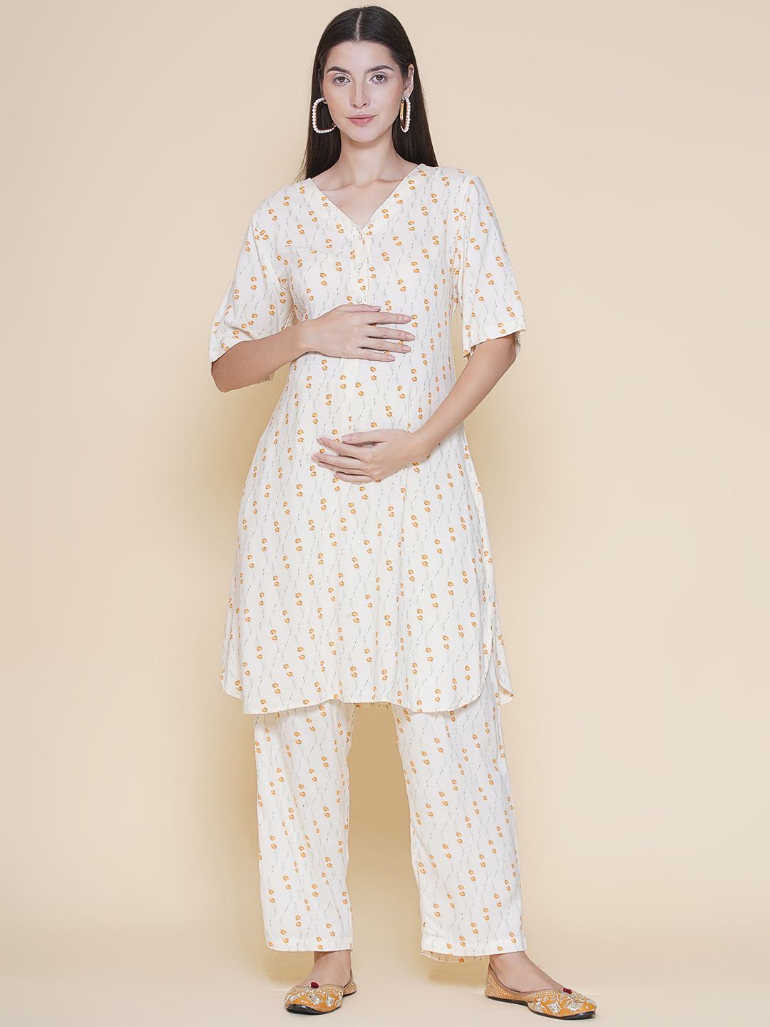 

Mine4Nine Floral Printed V-Neck Maternity Straight Kurta With Trousers, Cream