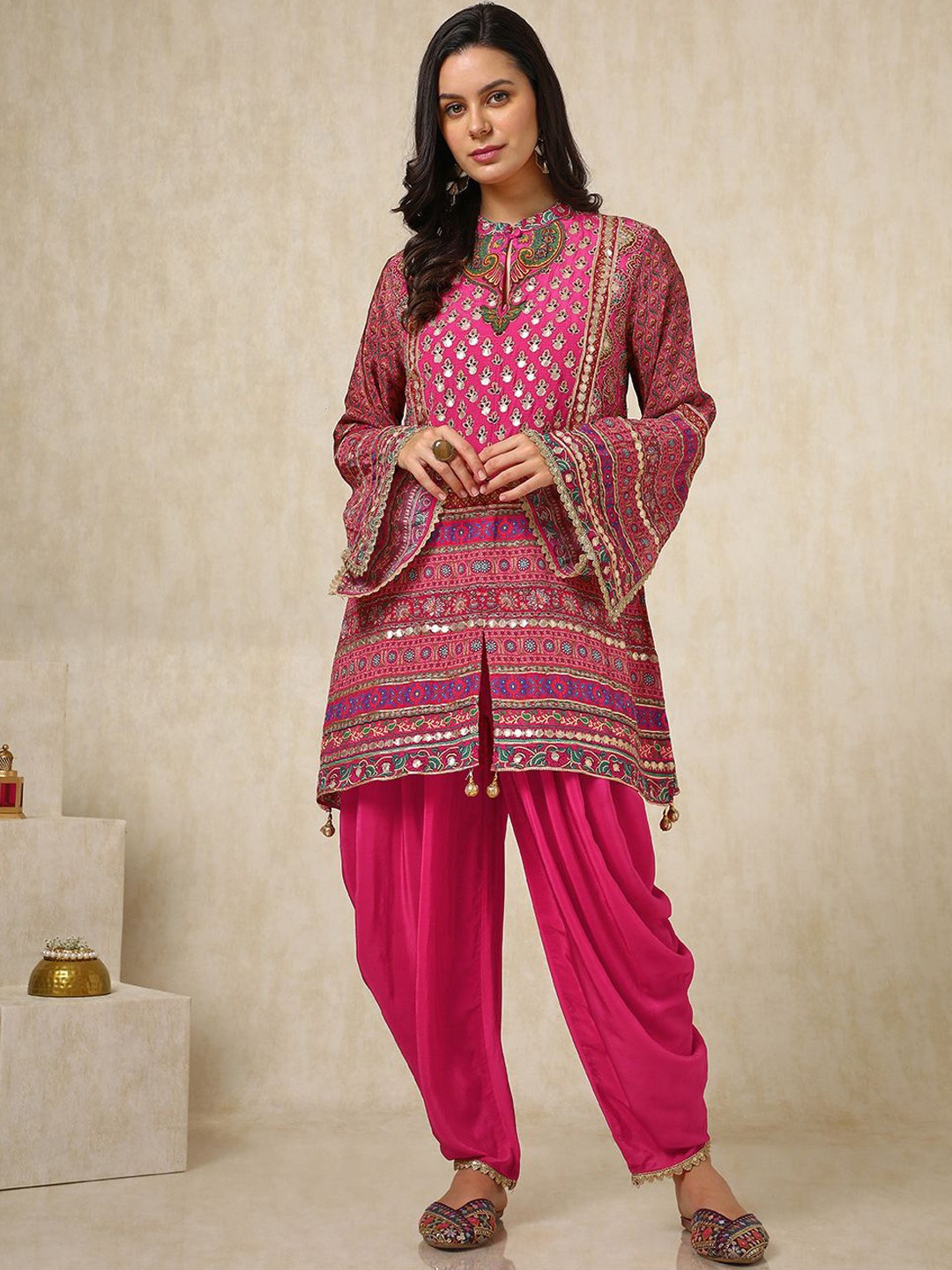 

Soch Embellished Top & Trousers With Potli Bag, Pink
