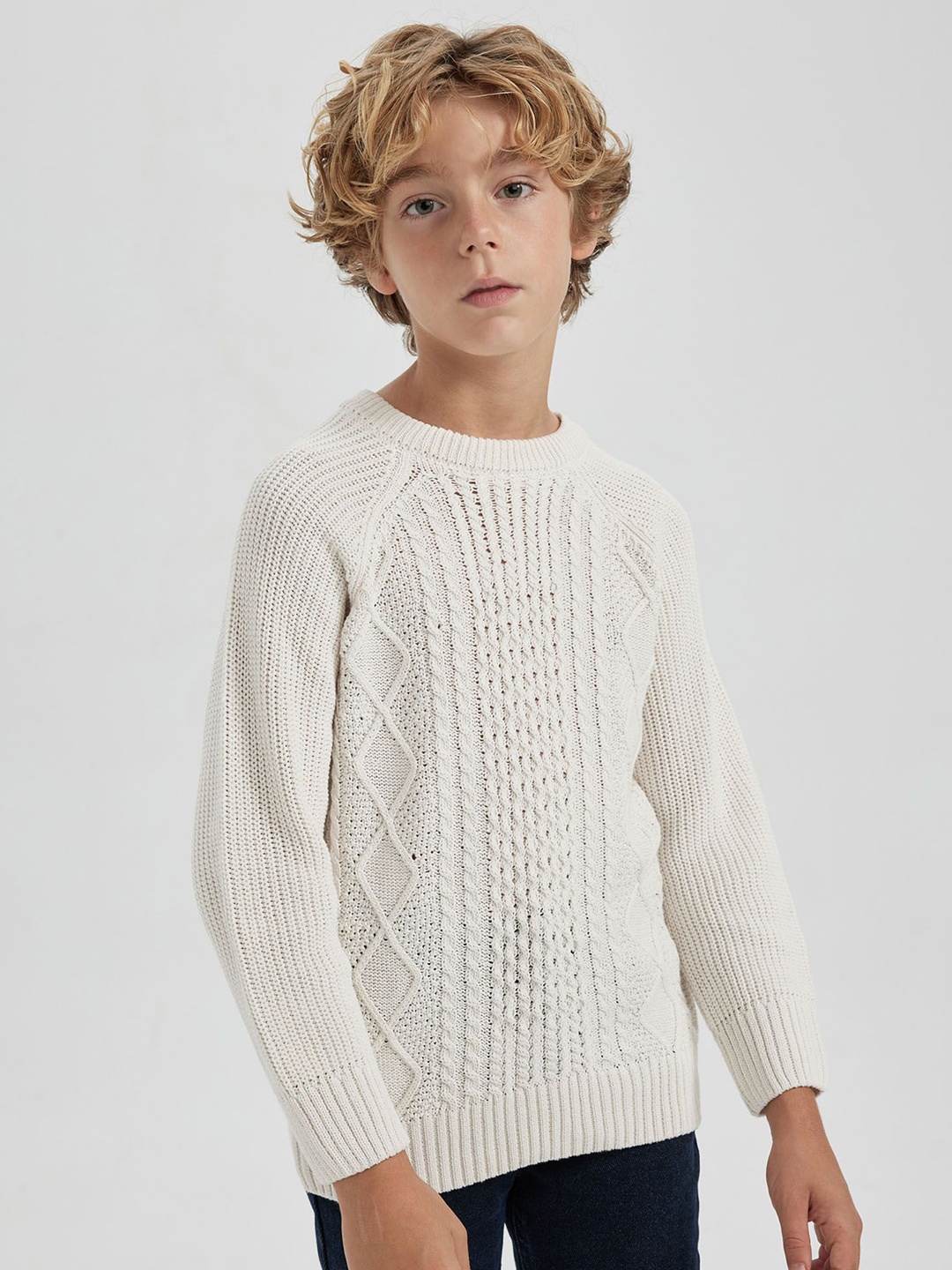 

DeFacto Boys Round Neck Pullover Sweater, White