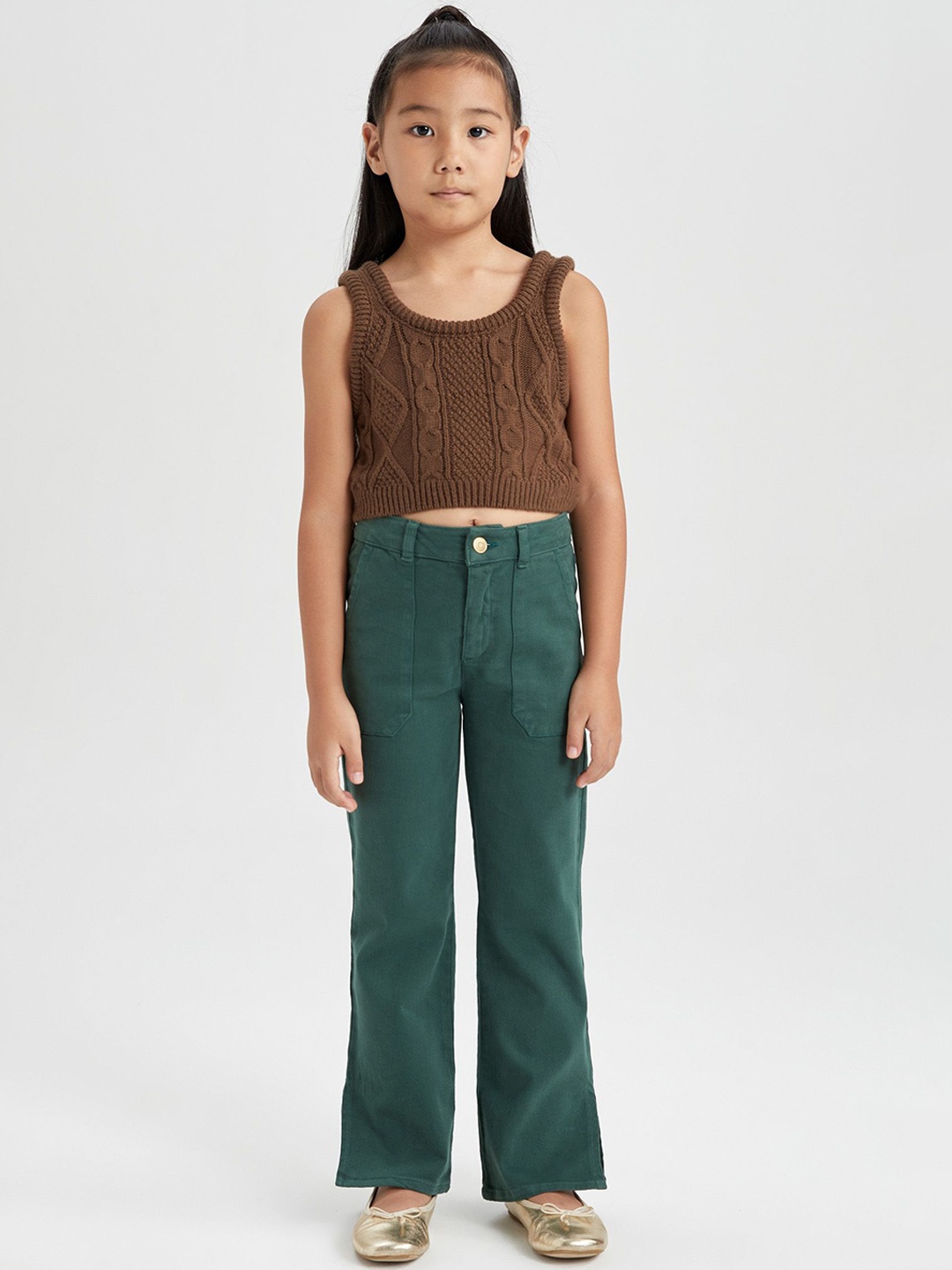 

DeFacto Girls Cotton Mid-Rise Regular Fit Trouser, Na