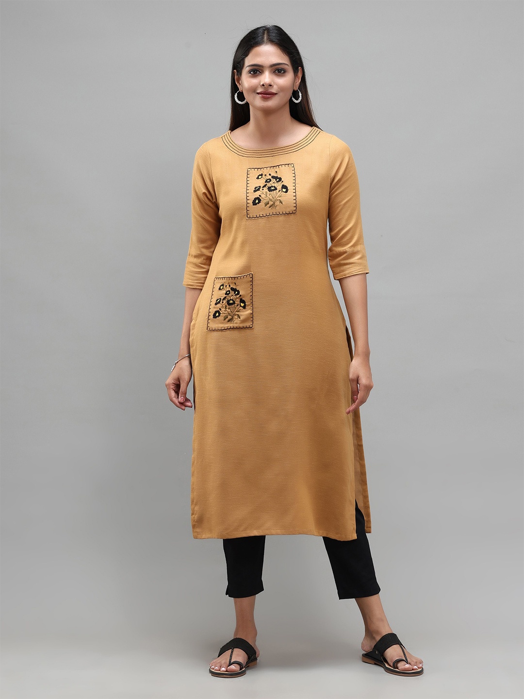 

Vismay Women Floral Embroidered Straight Kurta, Yellow