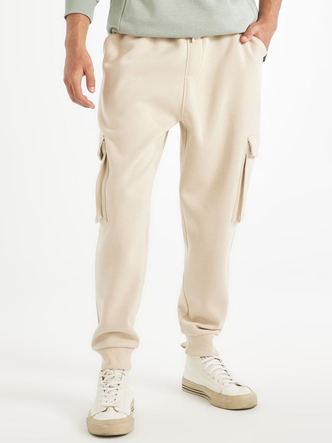 

DeFacto Men Cotton Casual Cargos Trousers, Na