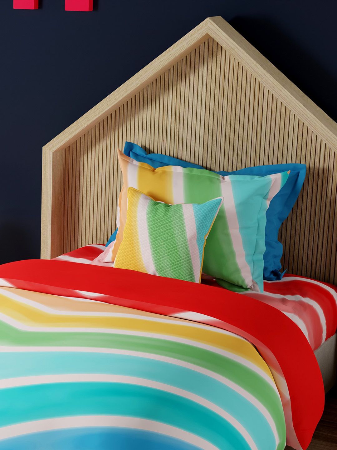

United Colors of Benetton Red & Blue Printed Cotton Single Bedding Set