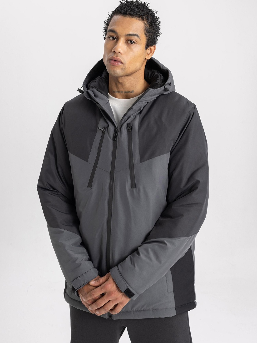 

DeFacto Men Woven Jacket, Na