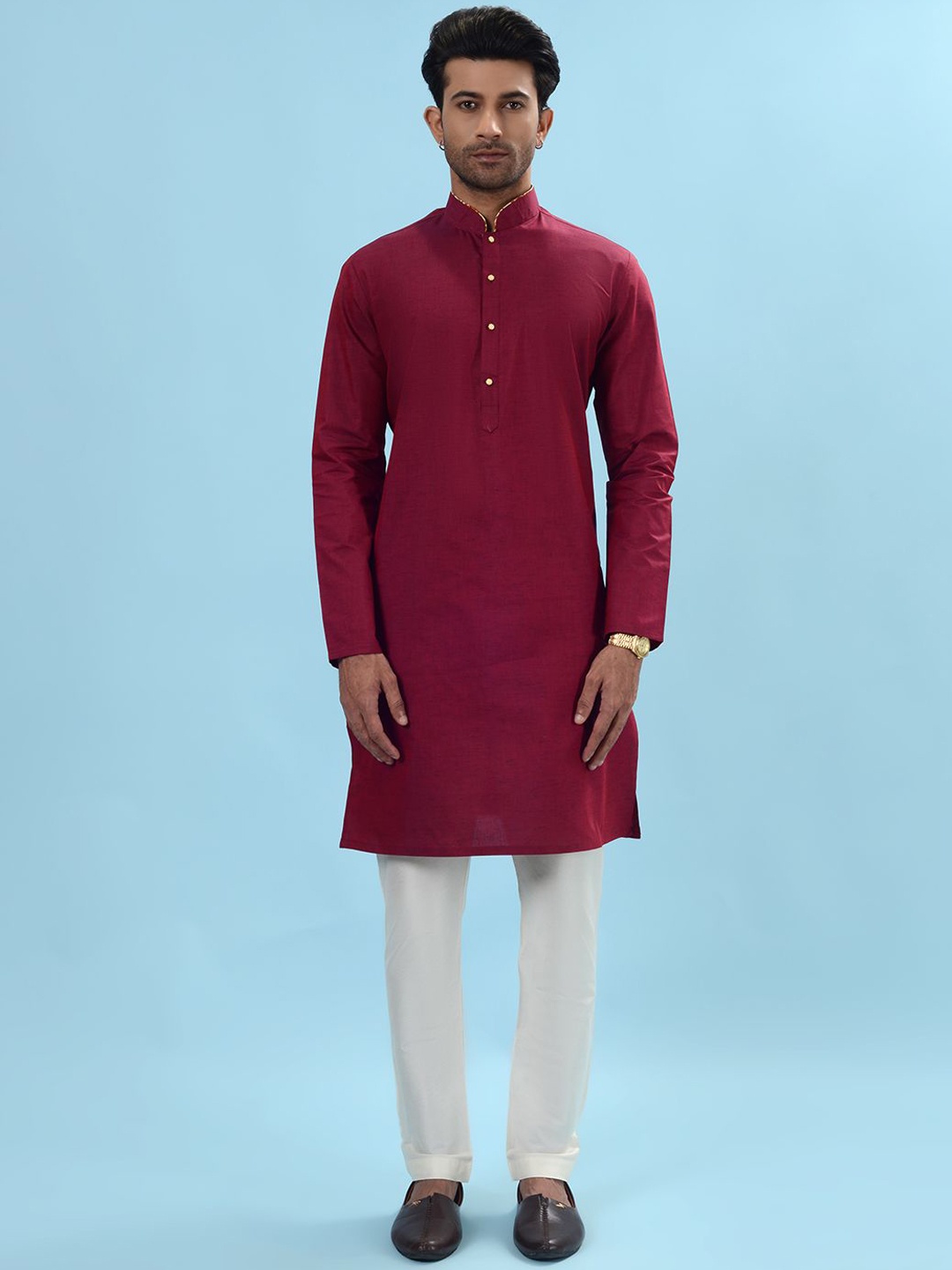 

azania Mandarin Collar Long Sleeves Regular Straight Kurta, Maroon