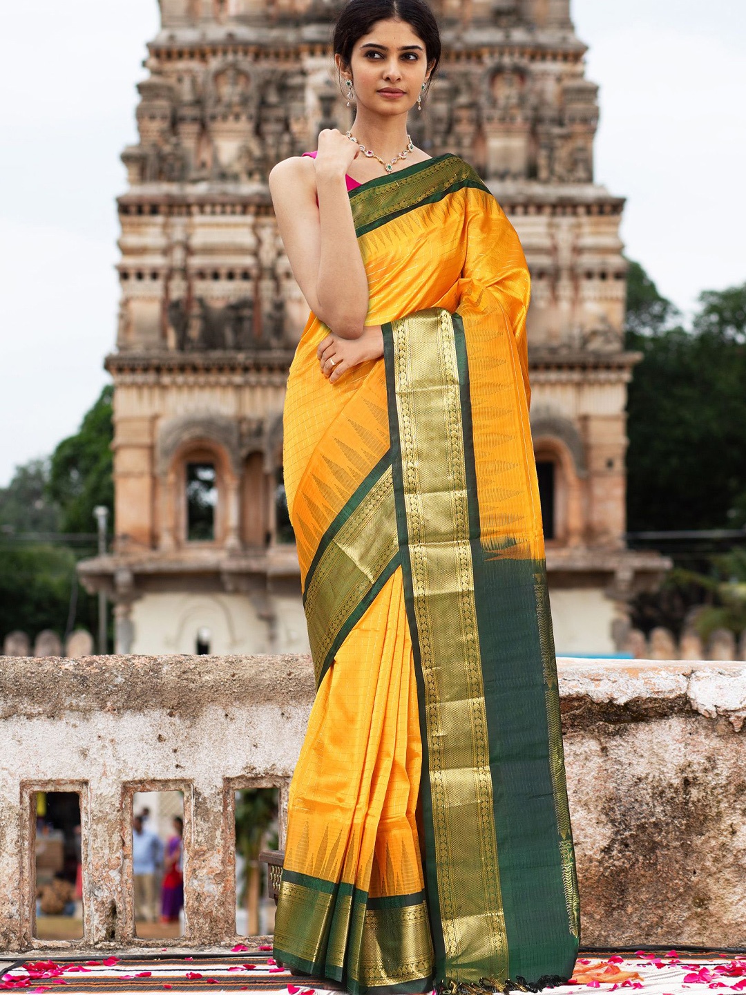 

Unnati Silks Woven Design Silk Cotton Handloom Kanjeevaram Saree, Yellow