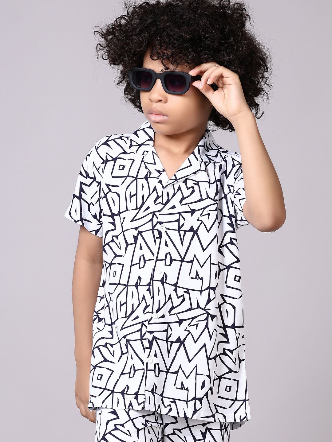 

V-Mart Boys Abstract Printed Lapelled Collar Pure Cotton Casual Shirt & Trousers, White