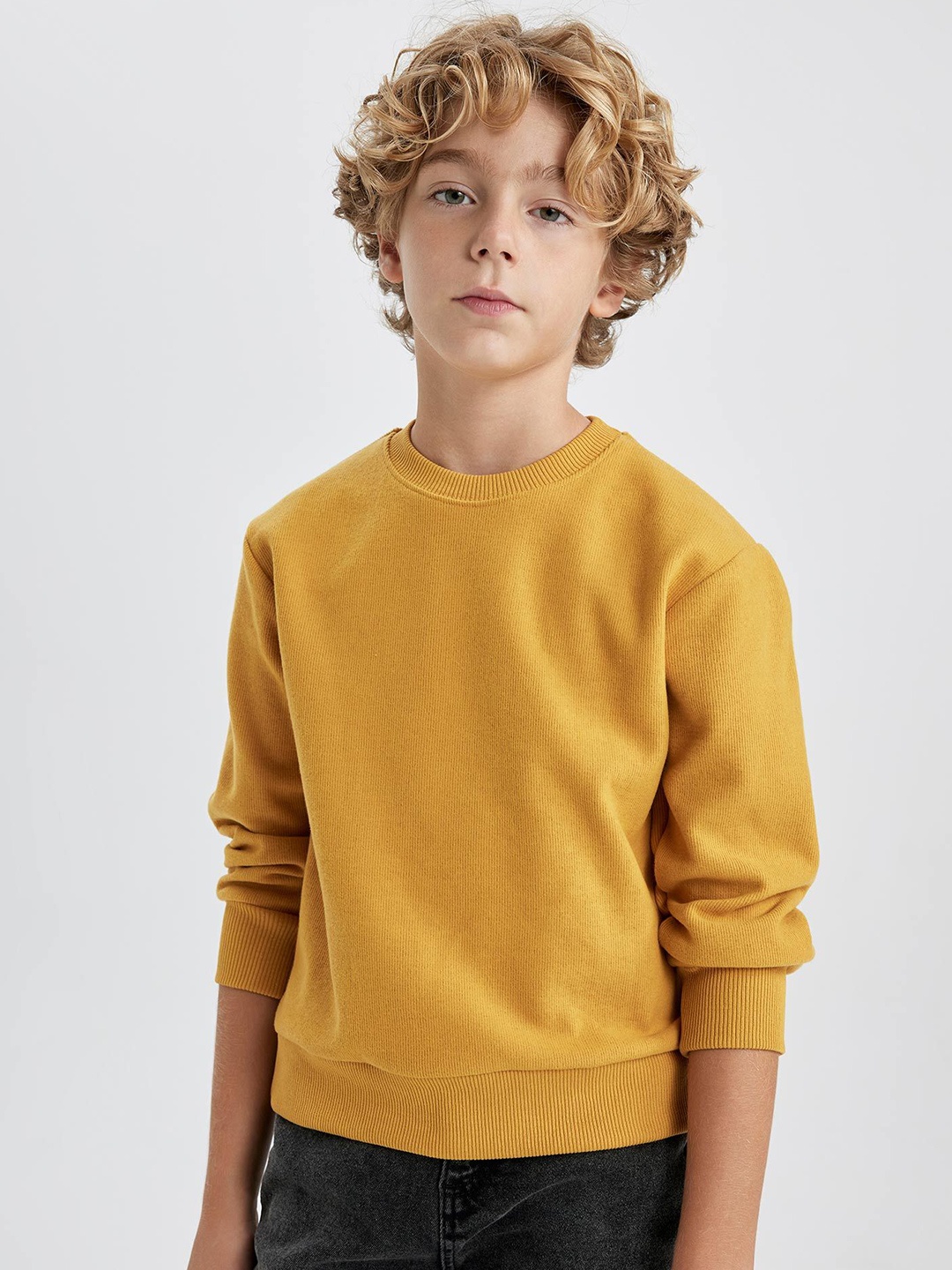 

DeFacto Boys Round Neck Pullover, Mustard