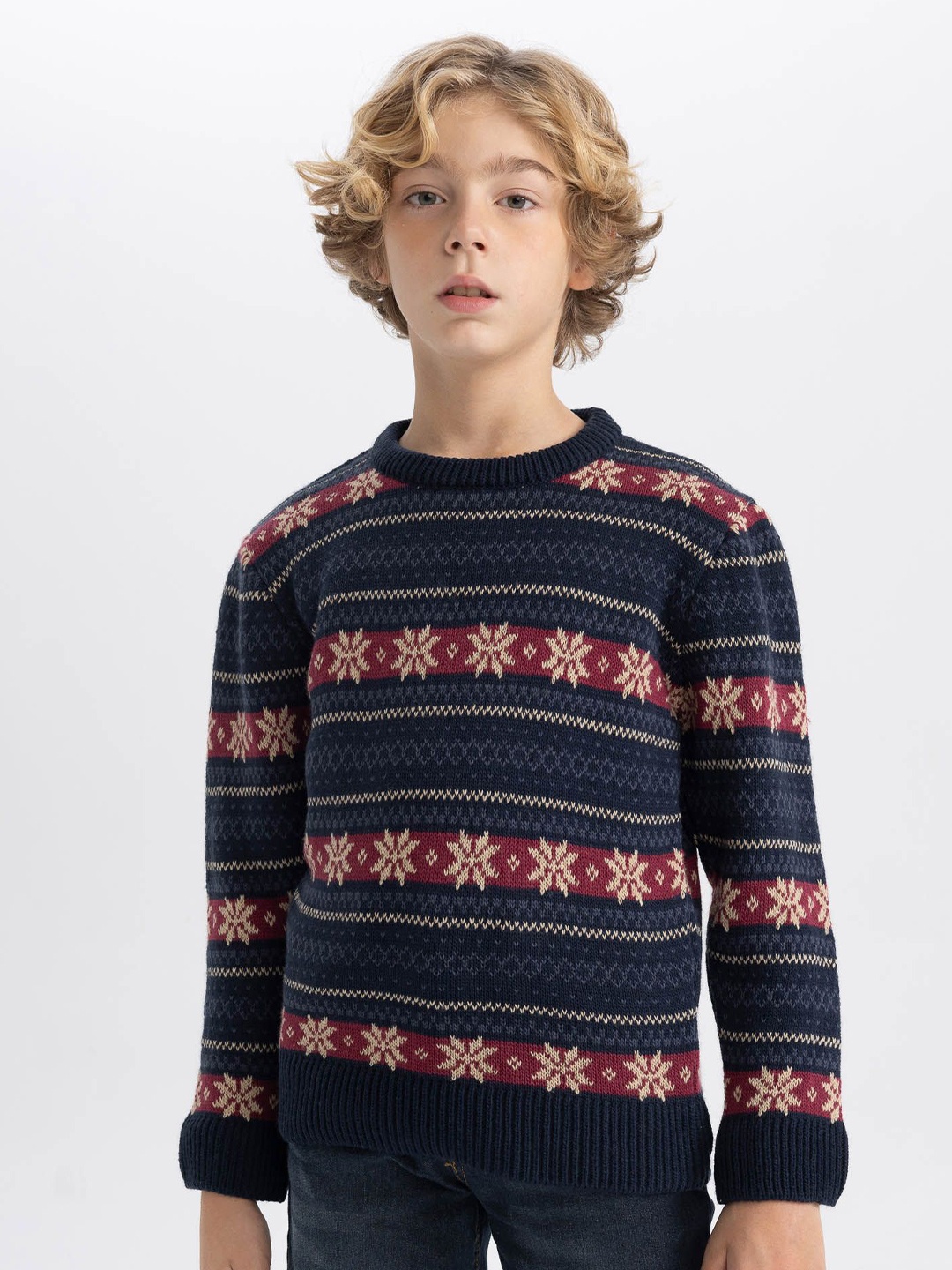 

DeFacto Boys Self Design Pullover Sweaters, Black