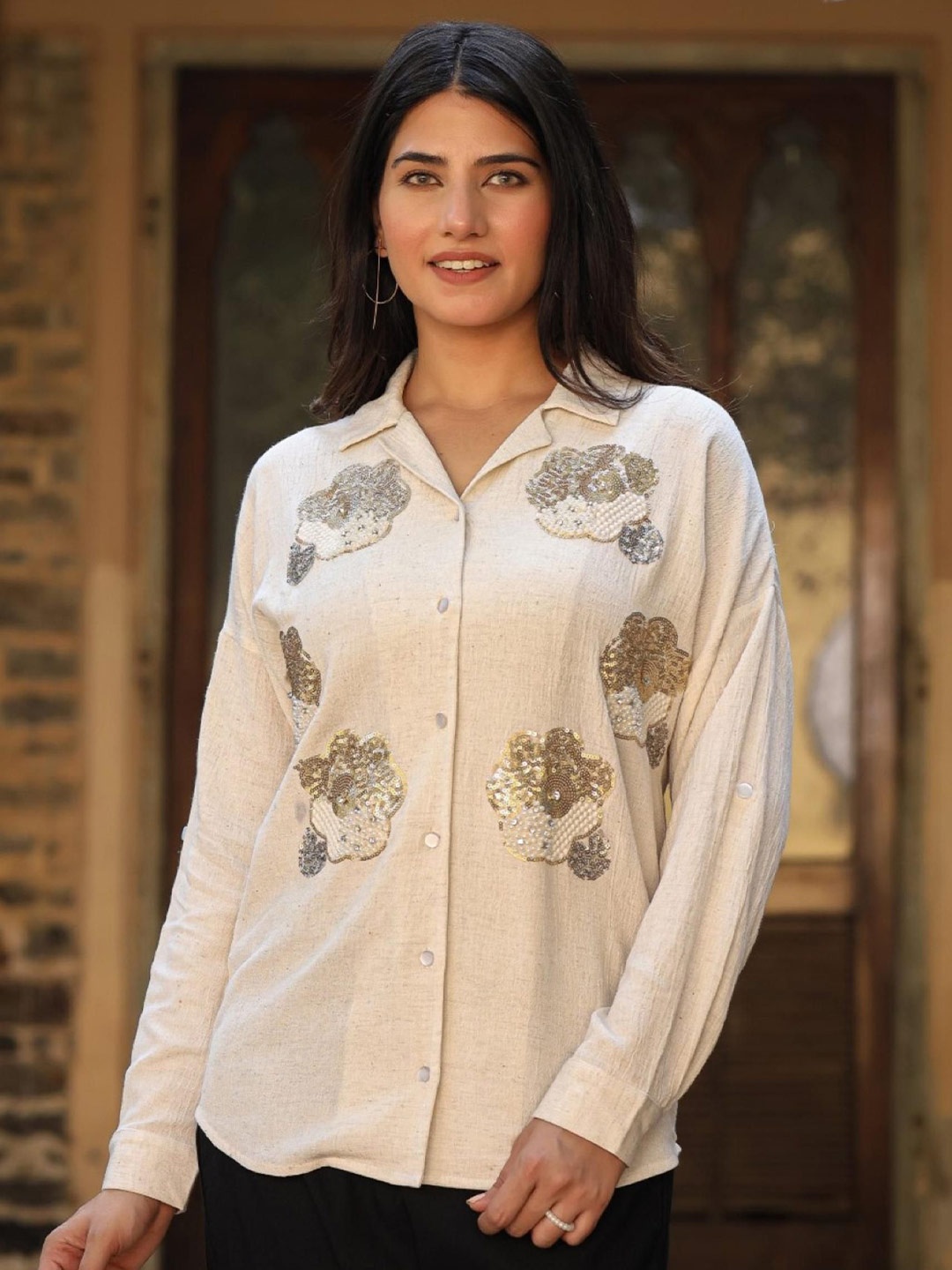 

Juniper Women Classic Spread Collar Solid Casual Shirt, Beige
