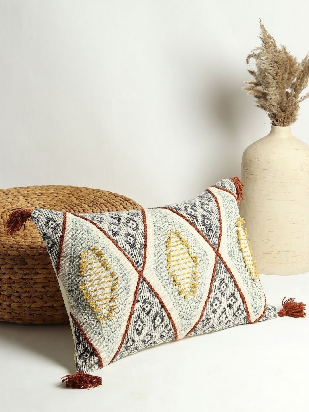

Art Avenue Green & Brown Geometric Cotton Rectangle Cushion Covers