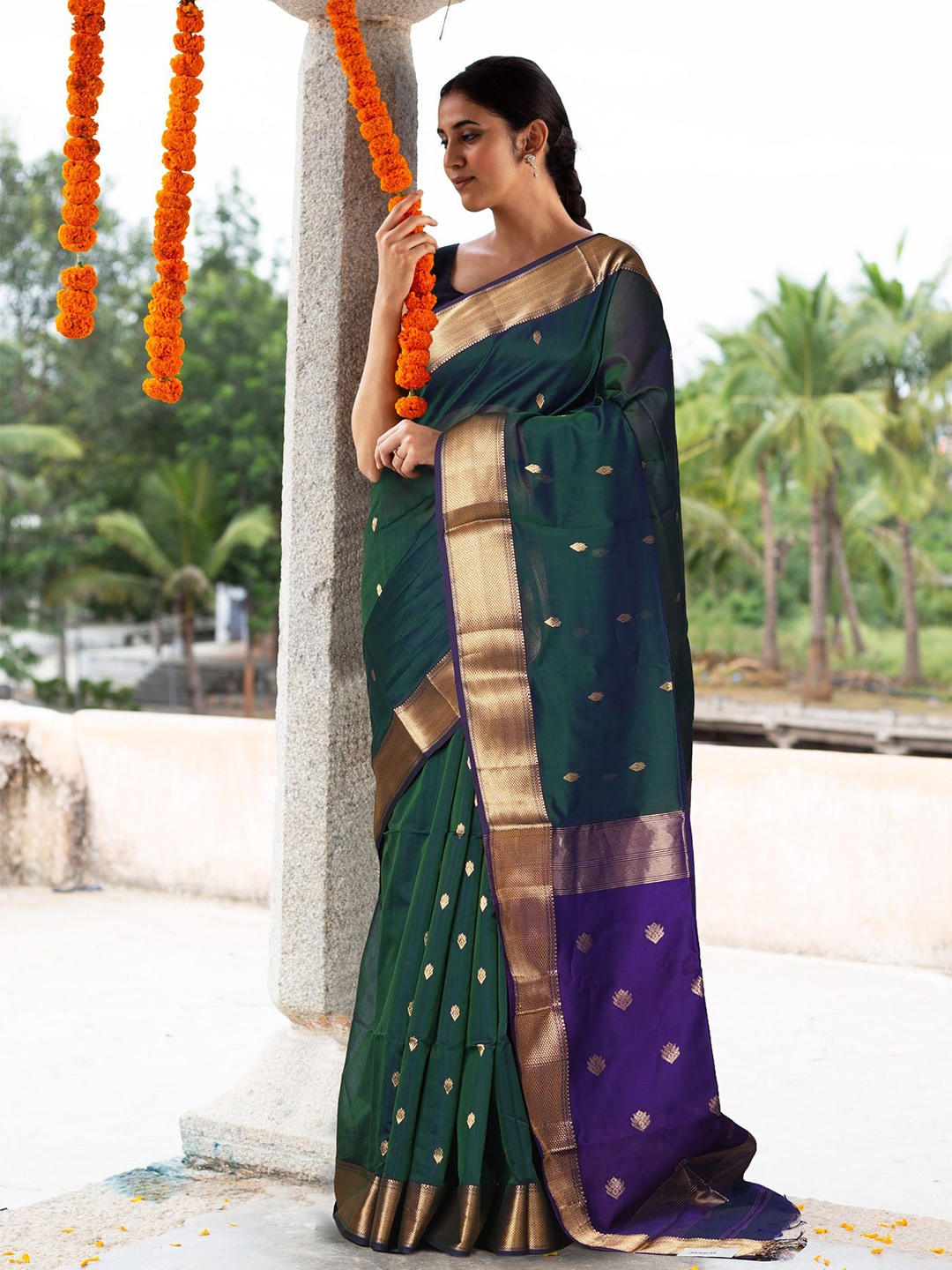 

Unnati Silks Woven Design Handloom Maheshwari Saree, Green