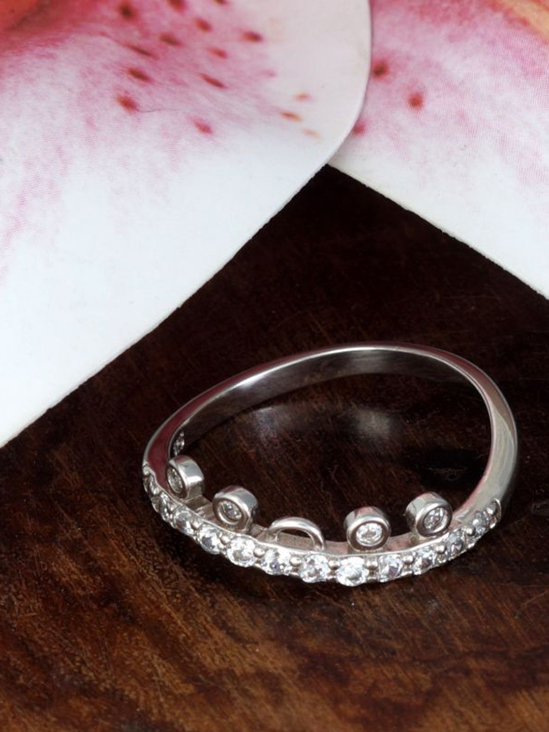 

Tuanz Silver Jewelry 925 Sterling Silver Silver-Plated Stone-Studded Finger Ring