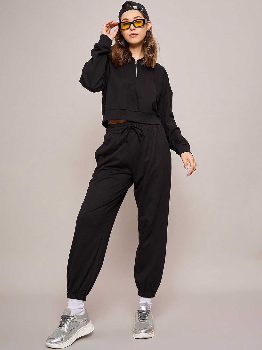 

SASSAFRAS BASICS High Neck Oversized Zipper Sweatshirt With Baggy Joggers, Black