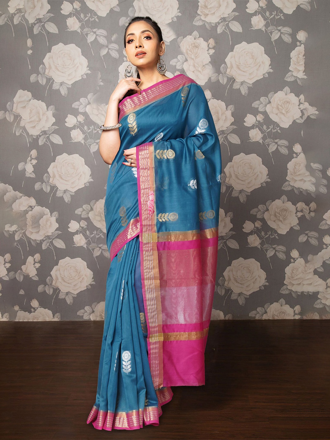 

Unnati Silks Woven Design Zari Handloom Uppada Saree, Blue