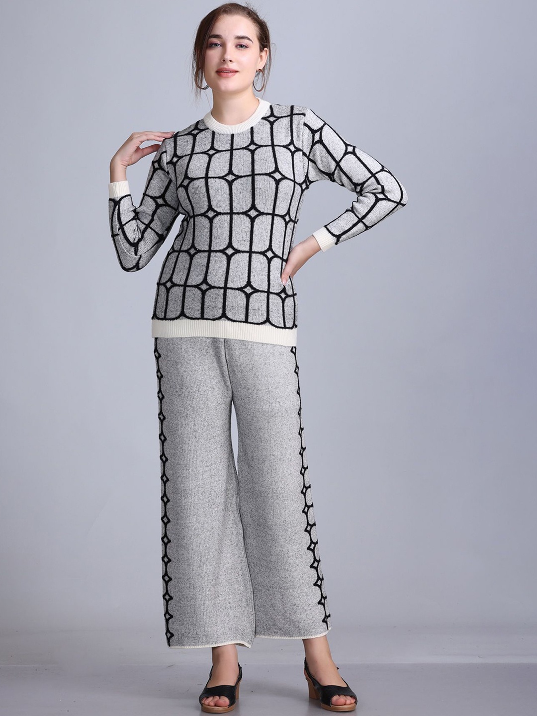 

MONTREX Self Design Woolen Knitted Top & Trouser, Grey