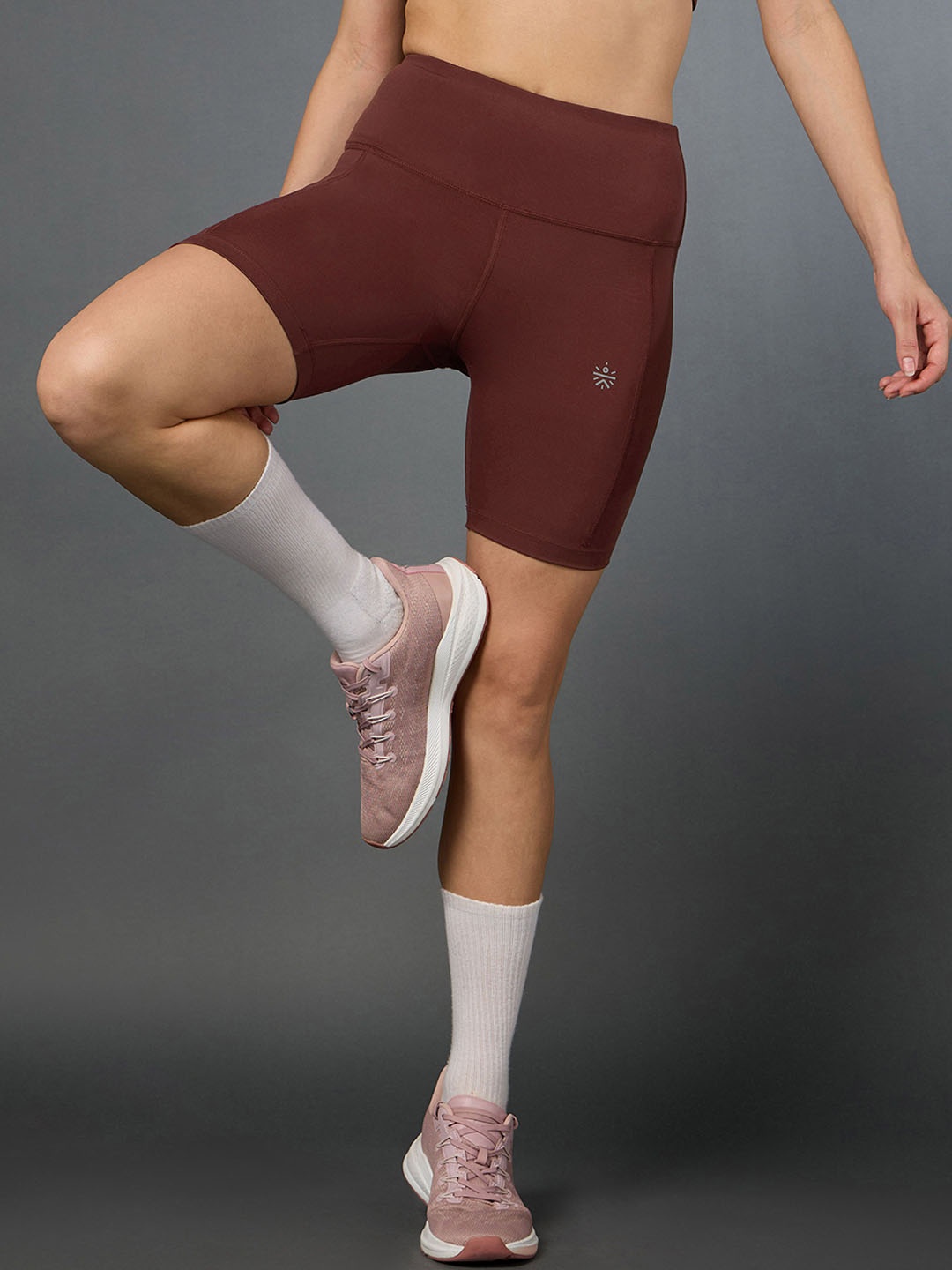 

CULT Women's Brown Performance Cycling Comflex Shorts