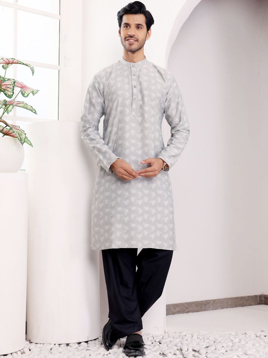 

Rawayi Geometric Woven Design Band Collar Jacquard Straight Kurta, Grey melange