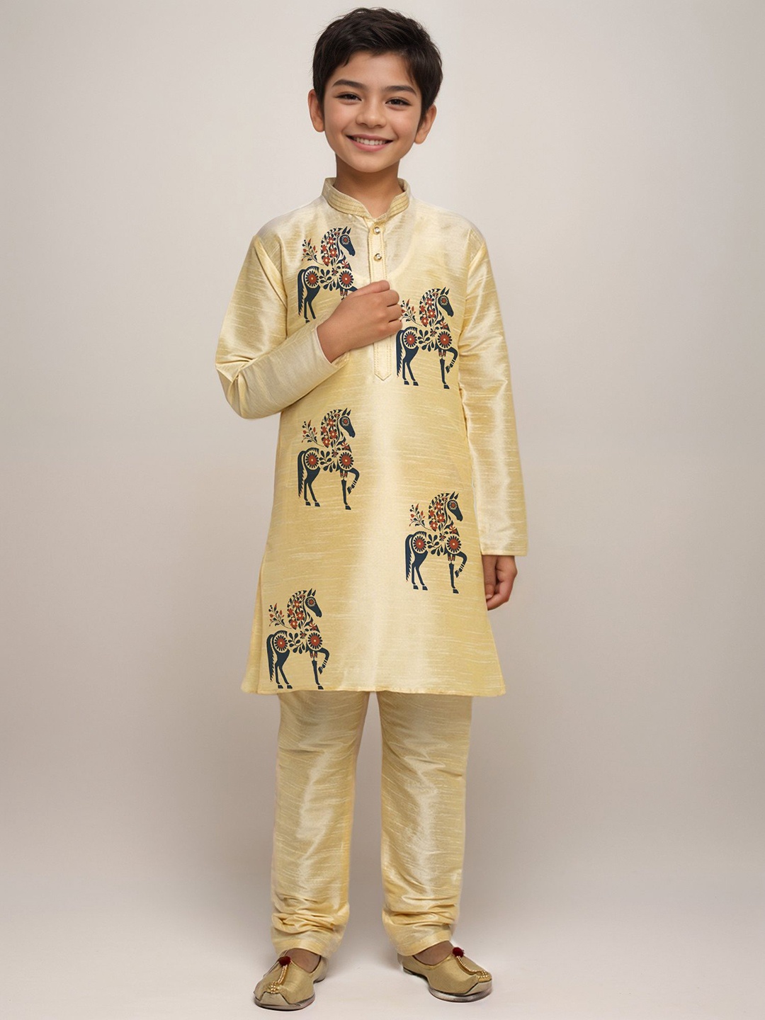 

DEVOILER Boys Ethnic Motifs Printed Mandarin Collar Straight Kurta, Beige