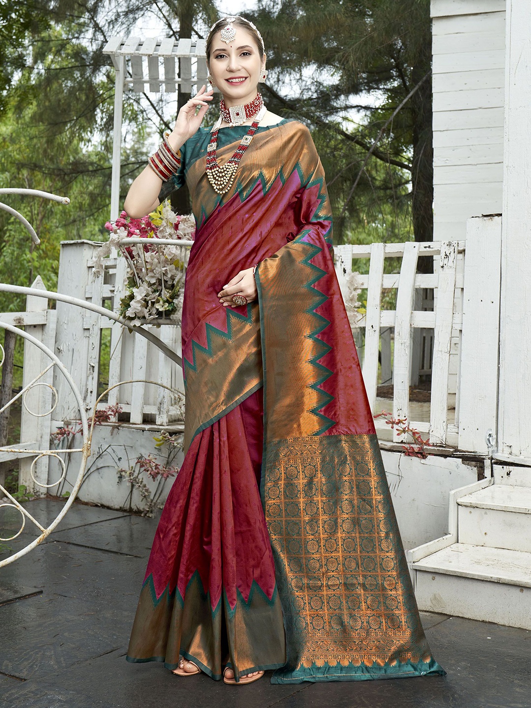 

Anouk Woven Design Zari Kanjeevaram Saree, Maroon