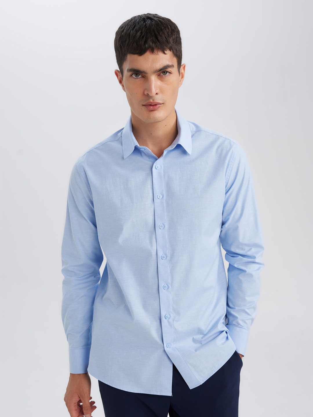 

DeFacto Men Opaque Striped Casual Shirt, Na