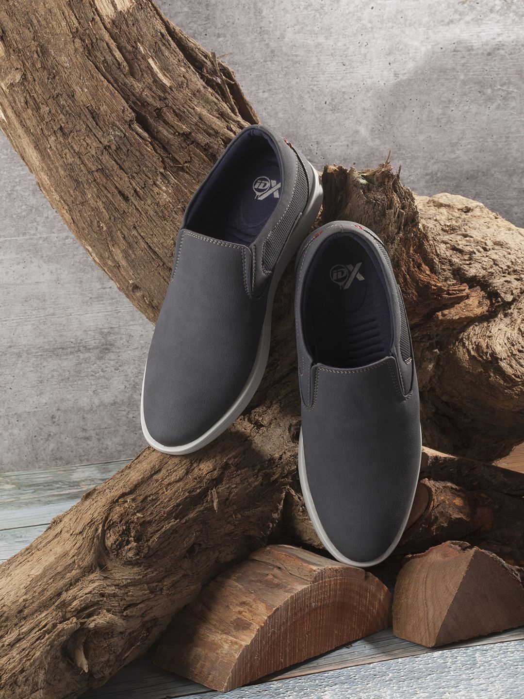 

ID Men Slip-On Round Toe Loafers, Blue
