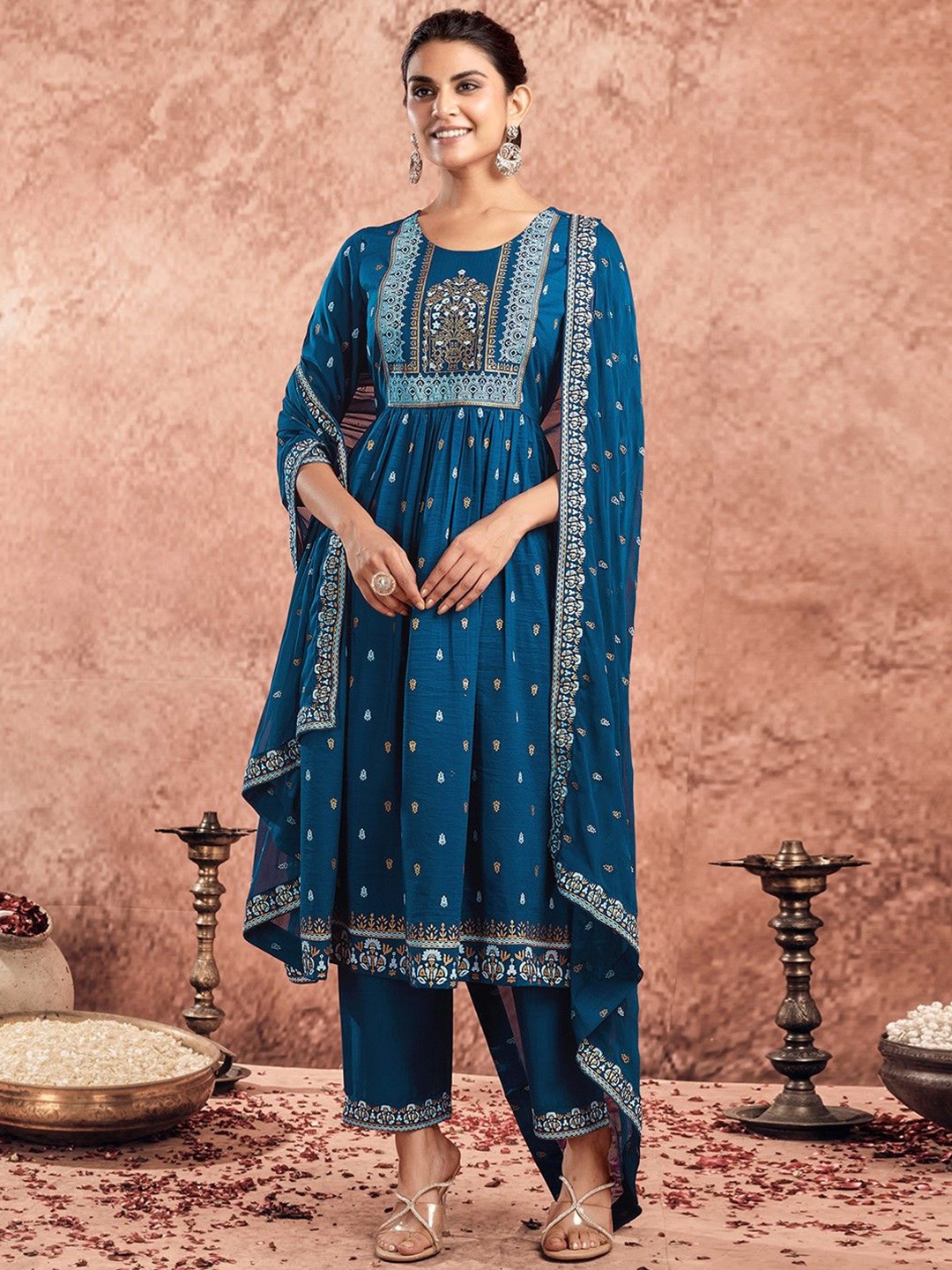 

SKYLEE Blue Ethnic Motifs Printed Anarkali Kurta With Trousers & Dupatta
